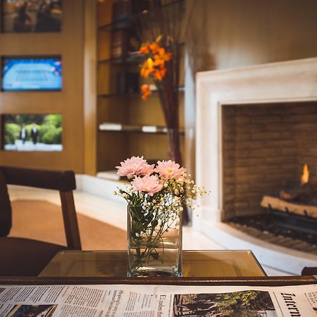 Golden Age Athens Hotel Bagian luar foto